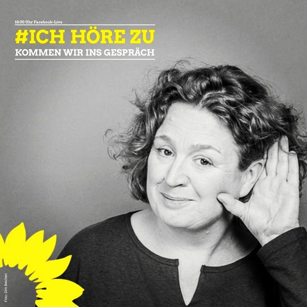 Kathrin Horre hört zu